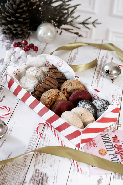 CAJA DE GALLETAS DE NAVIDAD CON  13 PIEZAS